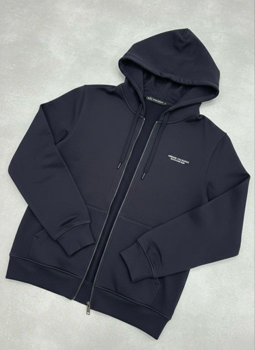 Продам зипку от armani exchange