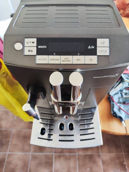Delonghi Prima Donna S на части