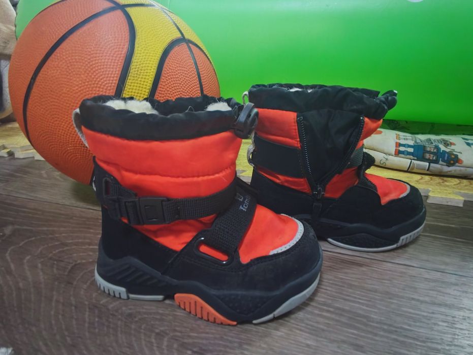 Продам красовки детские