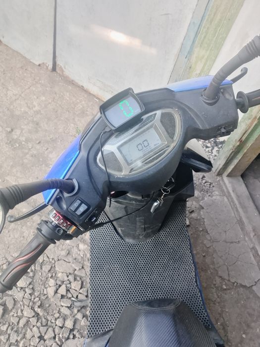 Продам скутер      .