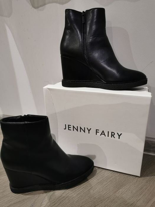 Дамски боти на платформа