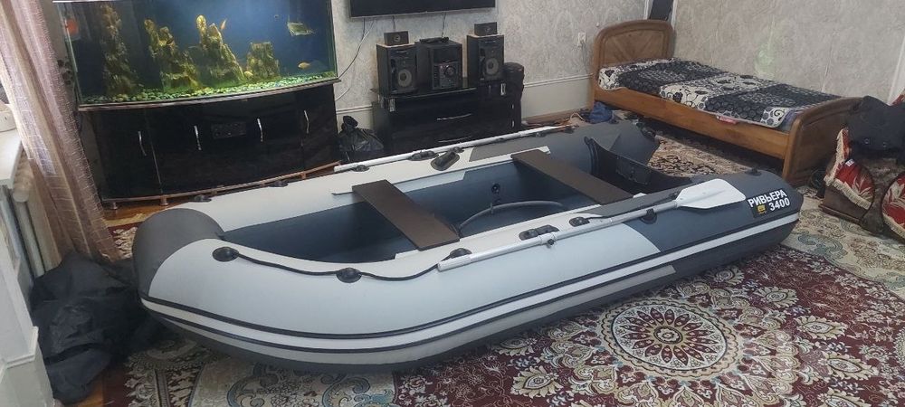 Продаётся  лодка  Ривьера  340