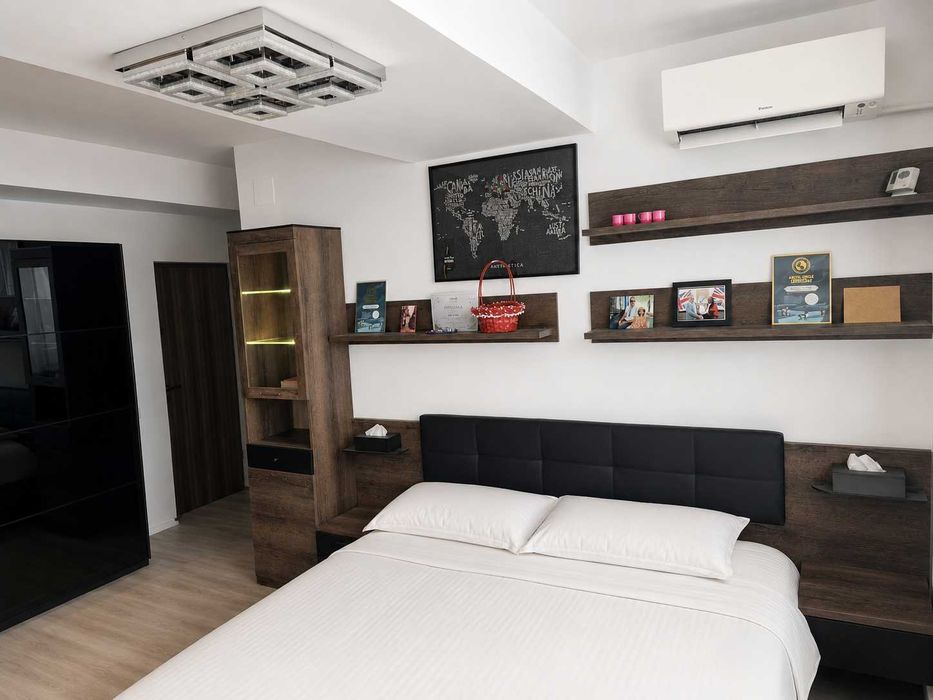 Garsonieră decomandată, modernă, balcon închis, AC, centrală proprie - zona Orhideea