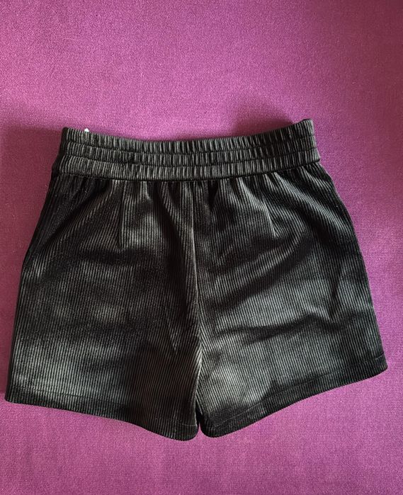 Шорты новые XS-S