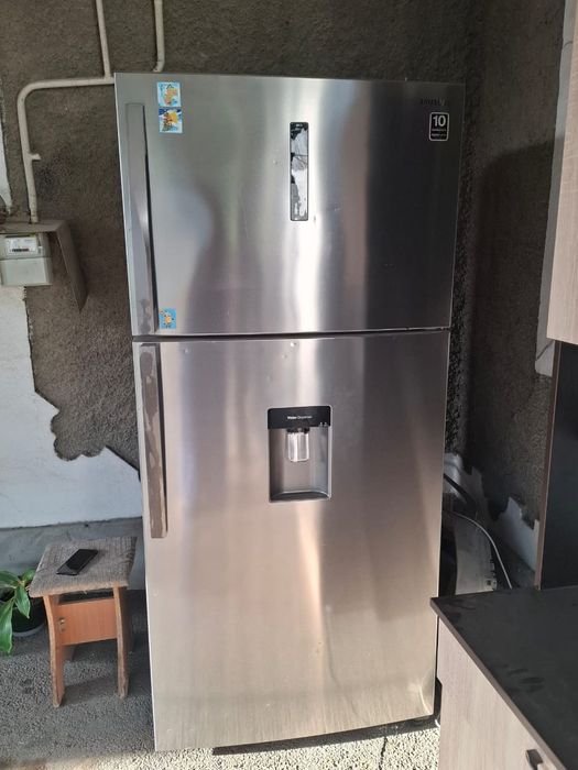 Продам холодильник