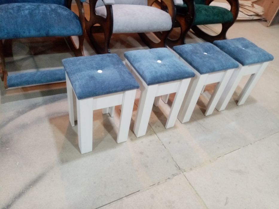 Продам новые кухонные табуретки!