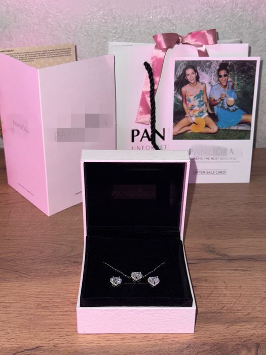 Набор украшений: браслеты + кулоны