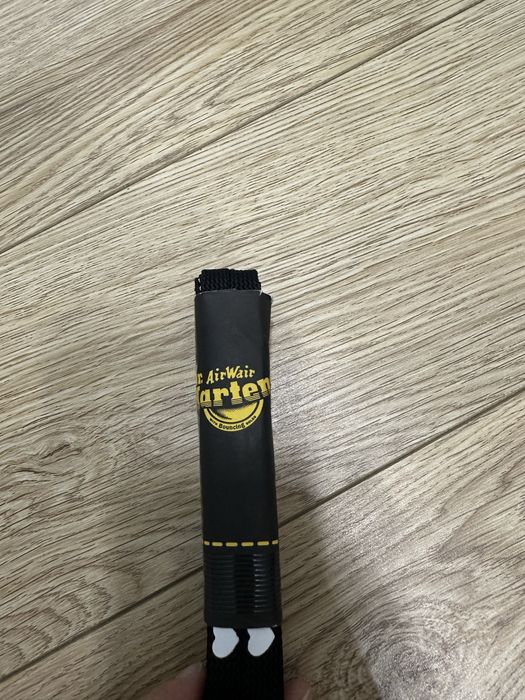 Продаю новые ботинки Jadon Dr. Martens