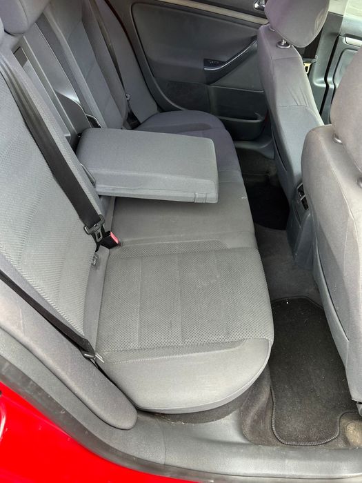 vând golf 5 1.9 tdi