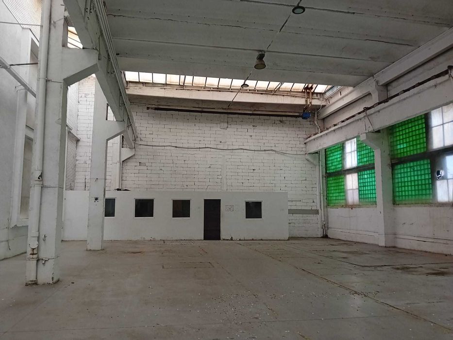 Inchiriez 2 hale in zona industriala , Arad