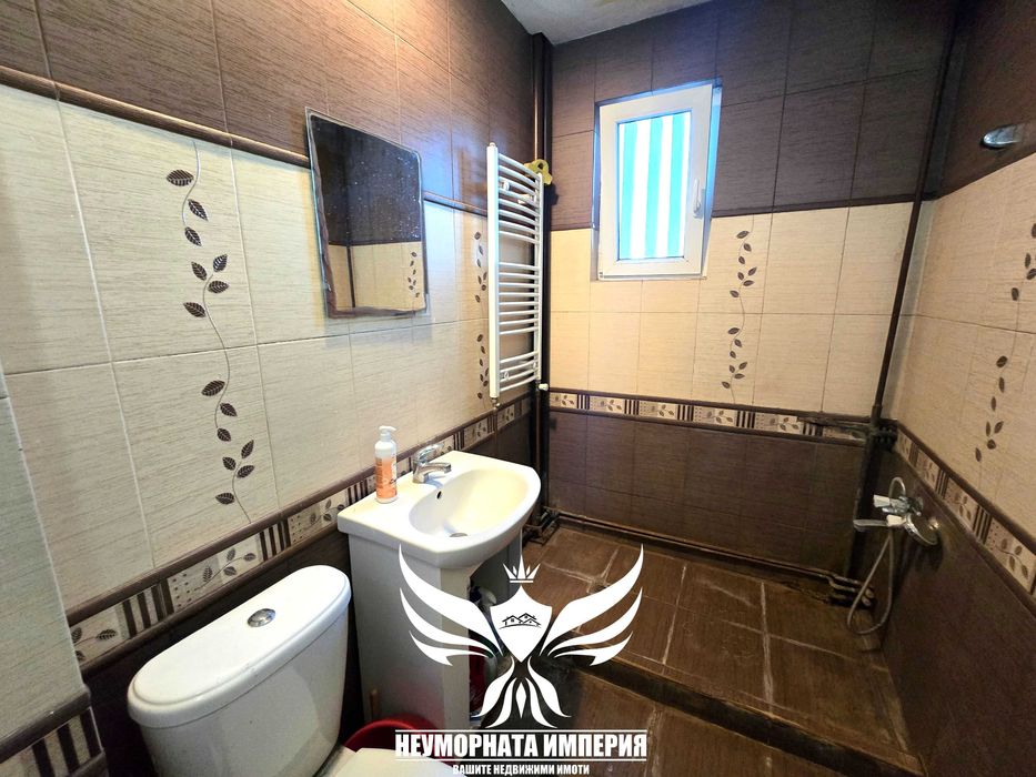 Продава се Тристаен апартамент в Асеновград - 71 кв.м за 769 €/кв.м - Снимка #11