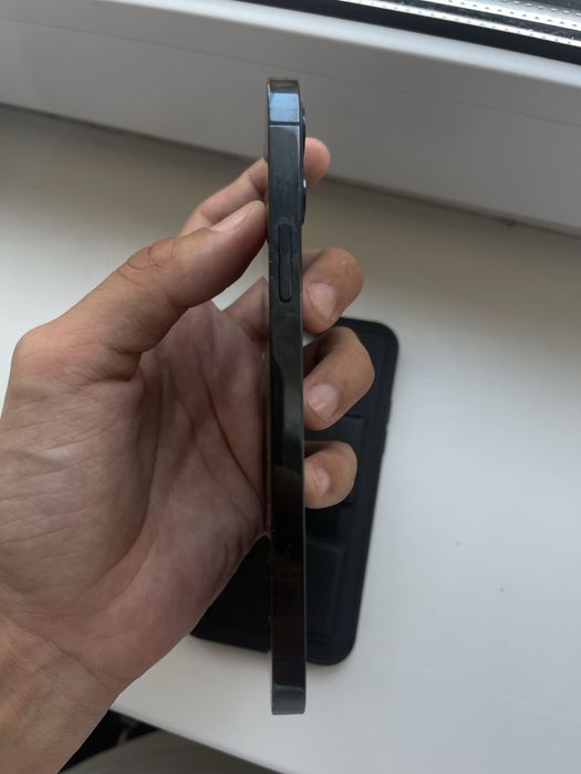 Iphone 12 Pro, в хорошем состоянии