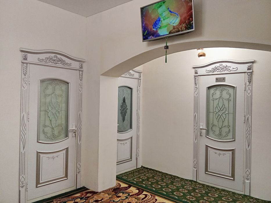 Хива туман ЯККА тут балик хона ёнида  400 КВ  ховли жой сотилади