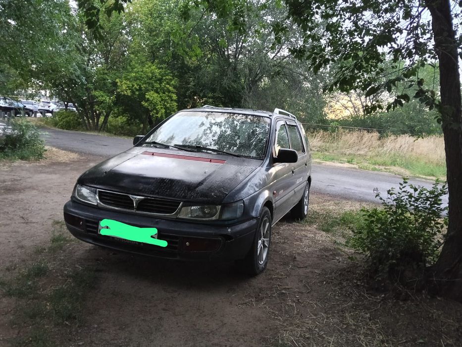 Продам Mitsubishi Space Wagon, 7-местный
