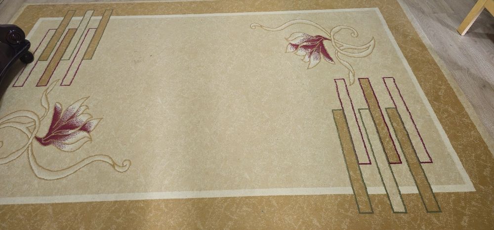 Продаётся Ковры 2×3. Производство Бельгии и пекинский