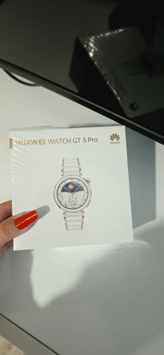 Vand ceas huawei gt5 pro ceramic nou garantie  Emag