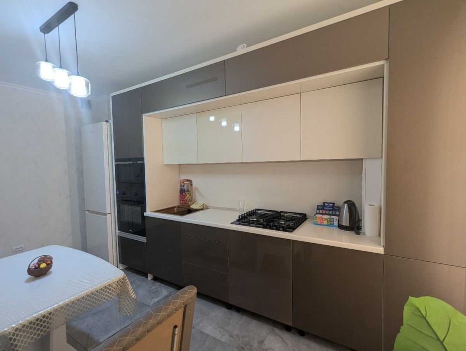 De inchiriat apartament cu o camera in zona Soarelui