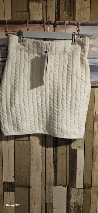 Плетена пола Amisu.