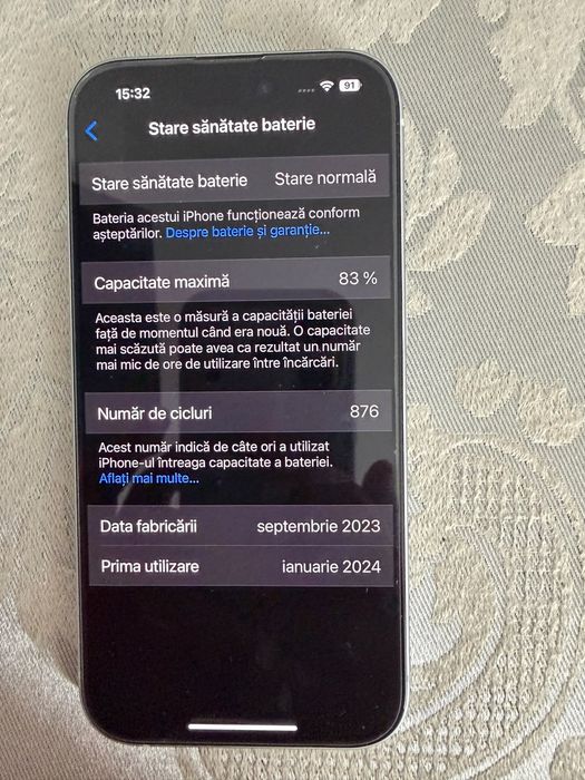 Vand iPhone 15 liber de rețea