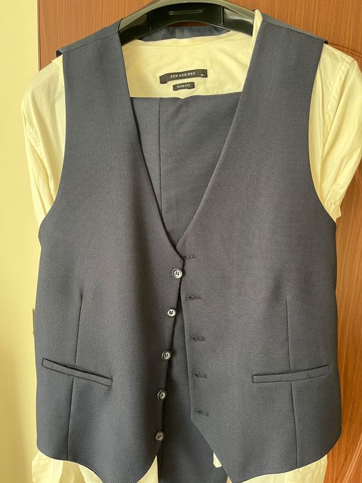 Костюм от три части