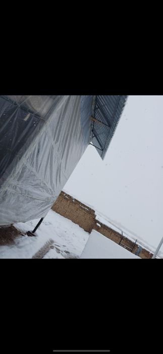 Тапчан с крышой,просторный