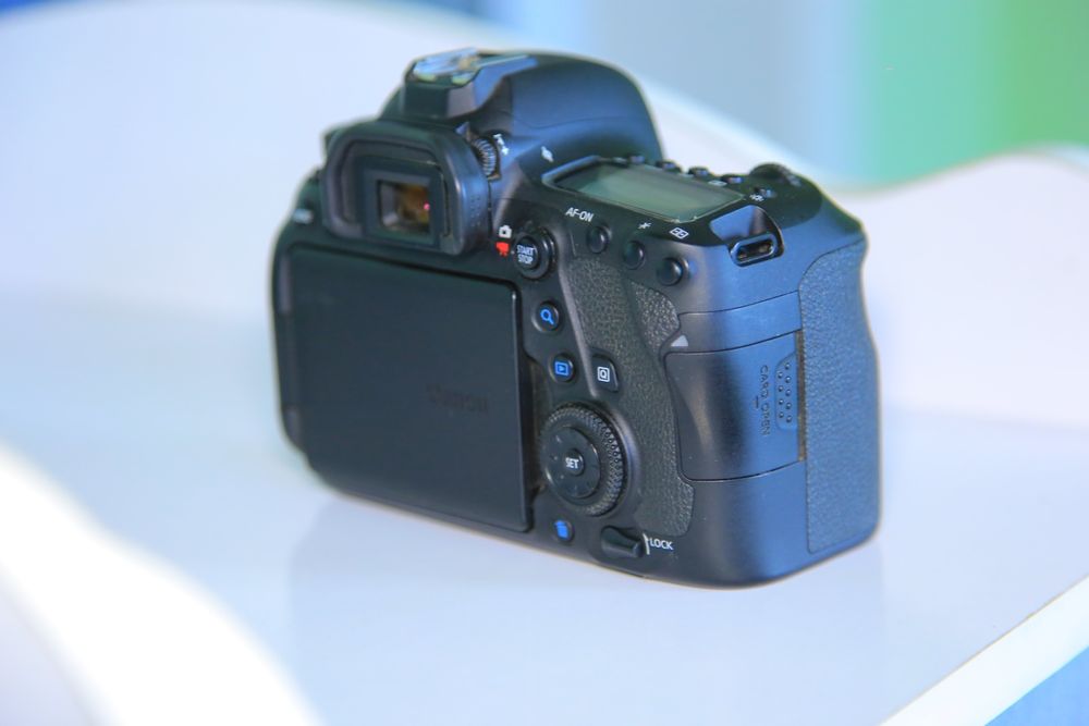 CANON 6D MARK 2 foto video uchun yaxshi tanlov