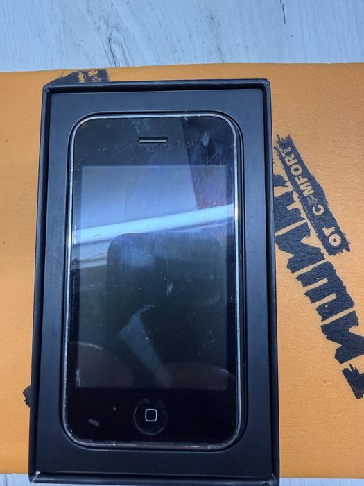 Продам iphone 3G, в хорошем состании