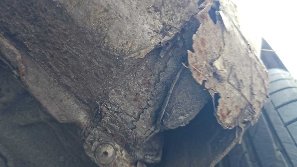 Vand Seat Leon 1M 2002 1.6 16v 105 CP + Kit Fr Complet, jante R17 OEM, 2 usi, 2 aripi, un prag dreapta (Mai multe detalii in descriere)