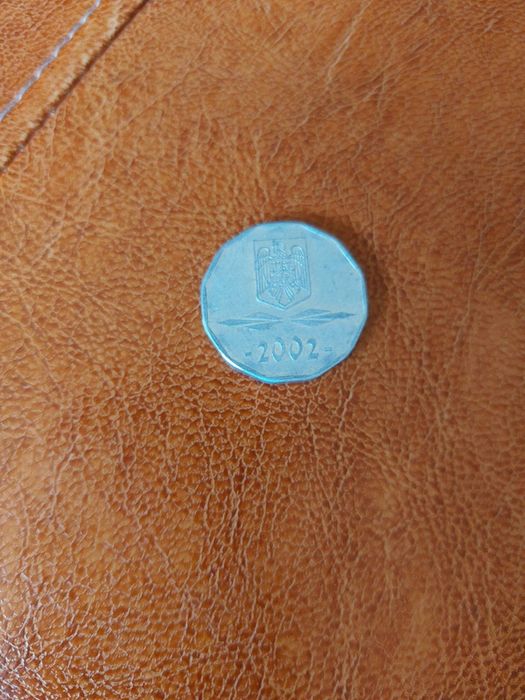 Moneda 5000 lei din 2002 ca noua