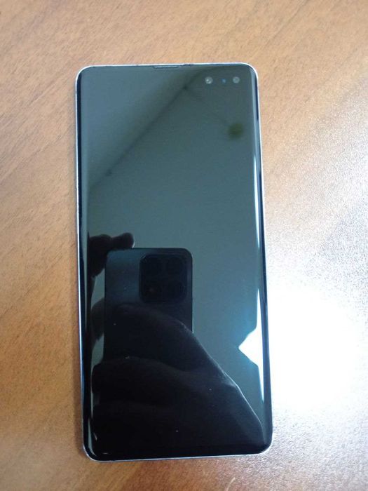 Продам Samsung Galaxy S10 5G 256гб