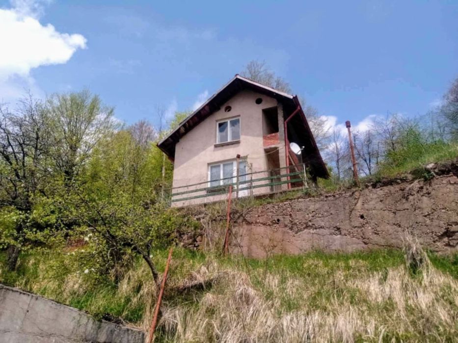 Продава се къща в село Ерул, област Перник