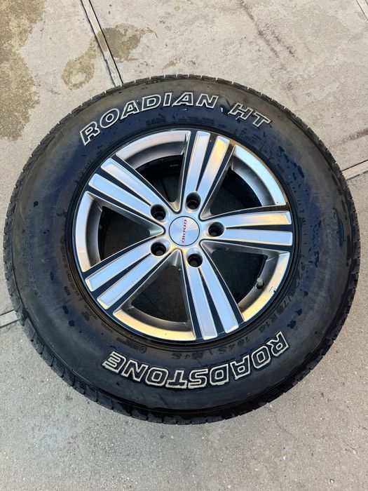 Шины с диской в отличном состояний