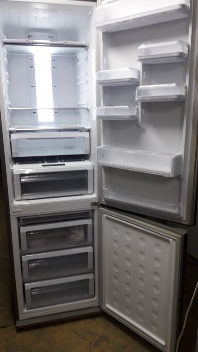 Продам холодильники