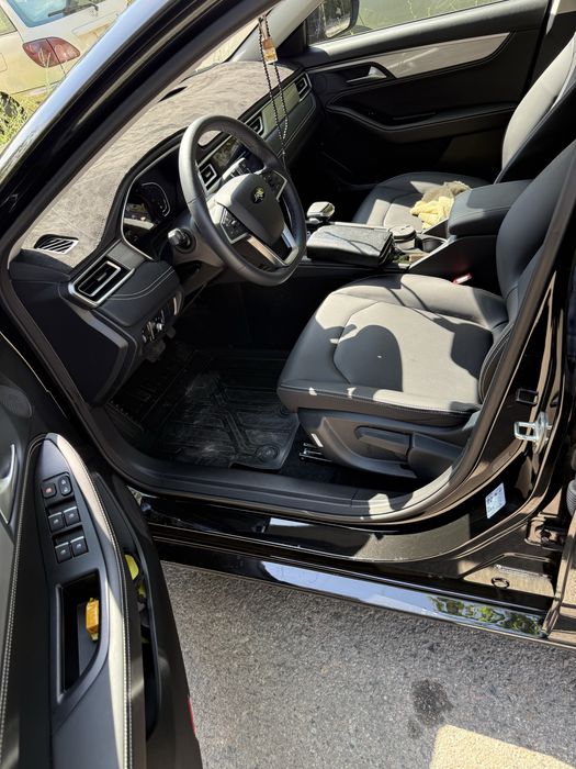 Продам автомобиль Jac J7 с салона