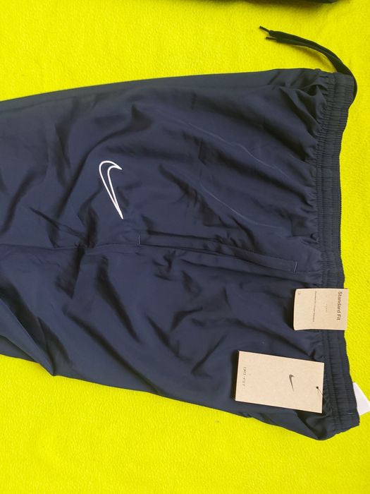 Nike DryFit-L-НОВО-Оригинални