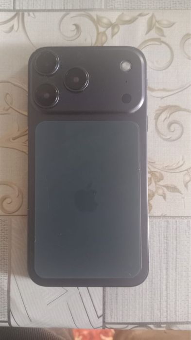 Продам айфон 11 в корпусе 17про