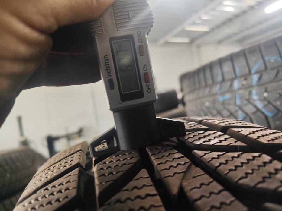 4бр.зимни гуми 205/65/15 Hankook