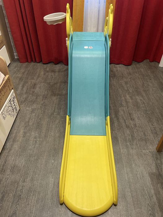 Продам детскую горку .