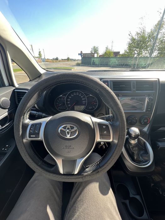 Vand Toyota Yaris Verso S 1.4 diesel,intretinuta,consum mic,km reali