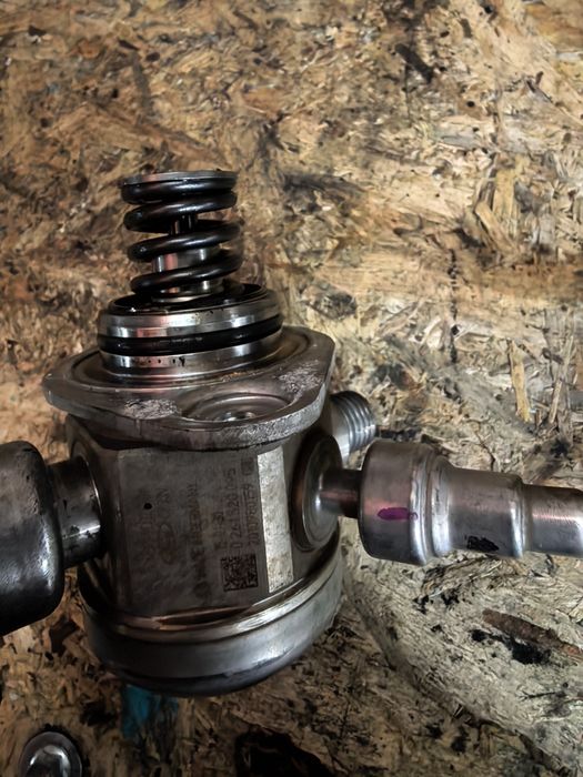 Помпа за високо налягане за Ford 1.0 ecoboost
