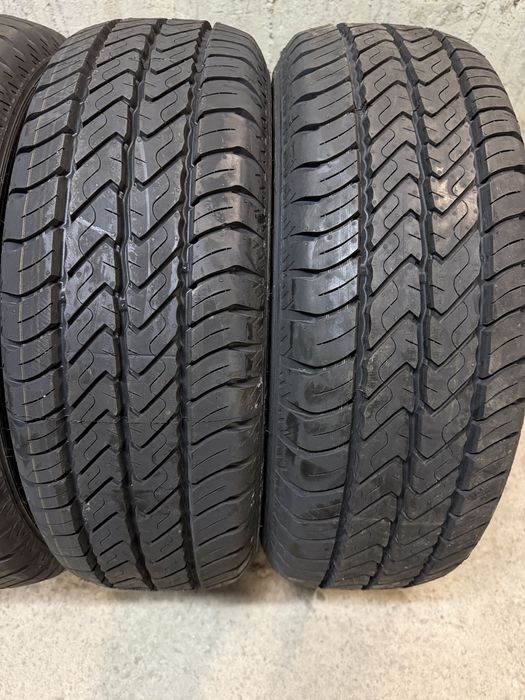 215/60/17c 4бр НОВИ Dunlop