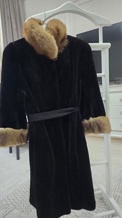 Продам шубу норка и соболь