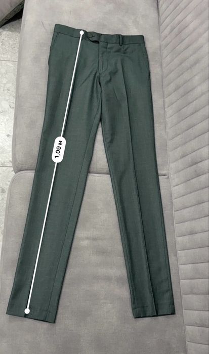 Costum de evenimente barbatesc
