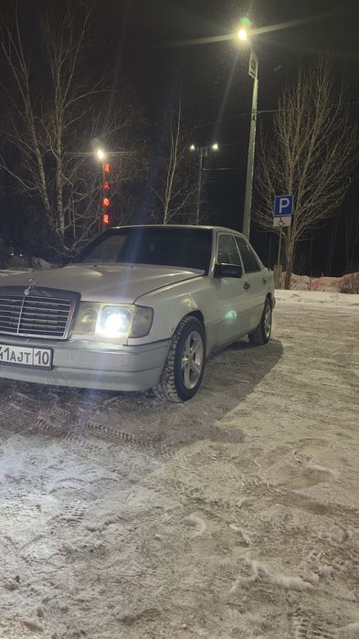 Мерседес 124 2.3