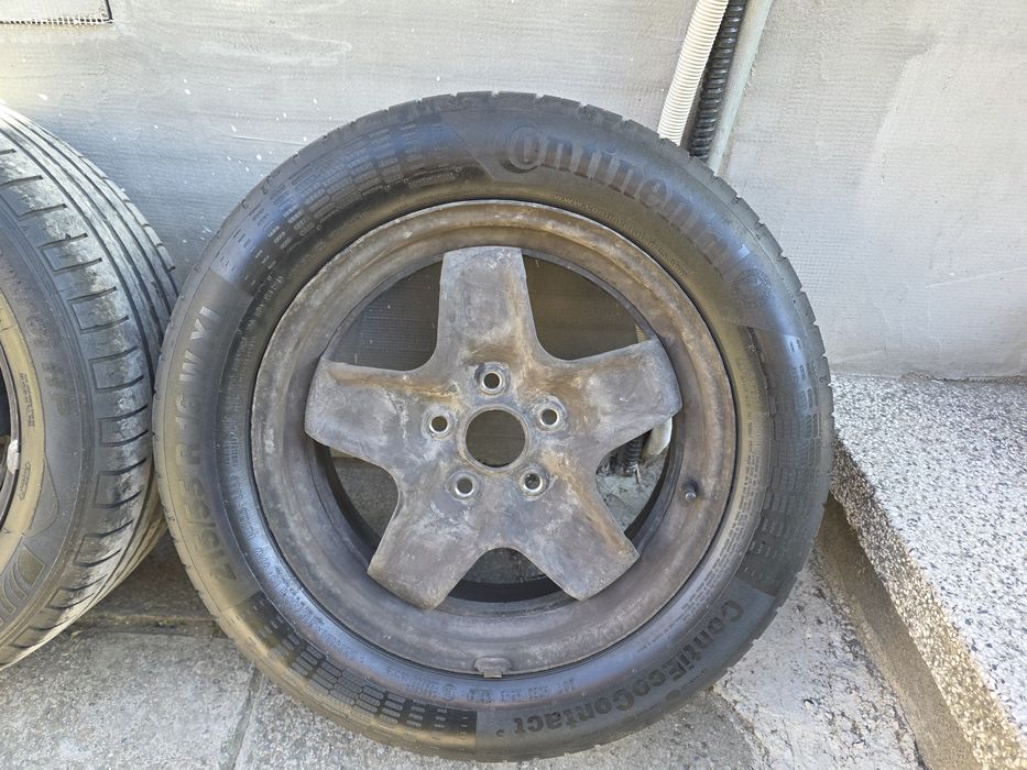 VW Passat Джанти с летни гуми 215/55/16