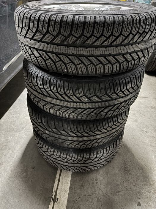 Зимни гуми Semperit 225/60/17