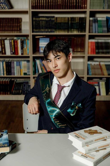 Репетитор по математике(школьная программа, НИШ, КТЛ, РФМШ)