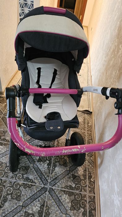 Продам срочно коляску Adamex!