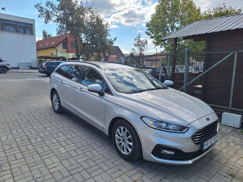 FORD Mondeo 2022 — imagine 1