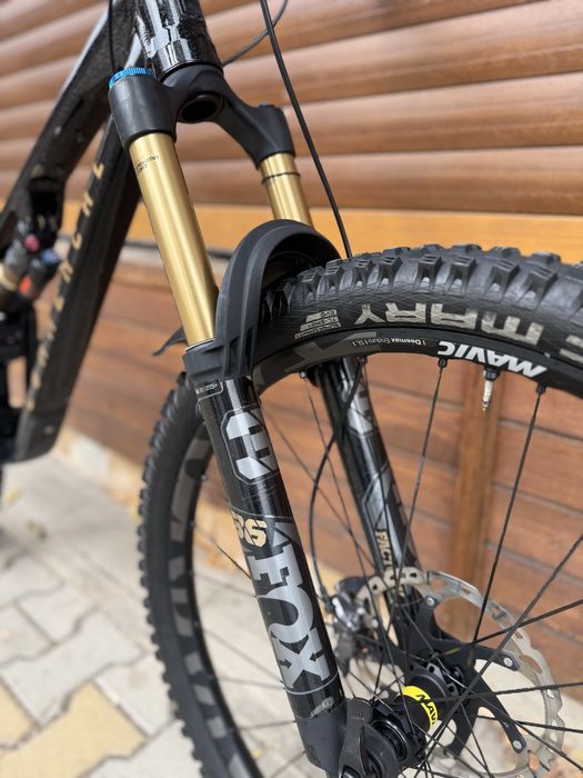 2024 Commencal Meta V5 LIMITED EDITION - ендуро МТБ велосипед